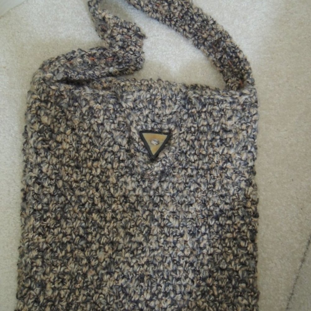 Ladies Shoulder Bag Purse Hand Knit Style Mail Bag Boho Look Hand Bag $150 Value